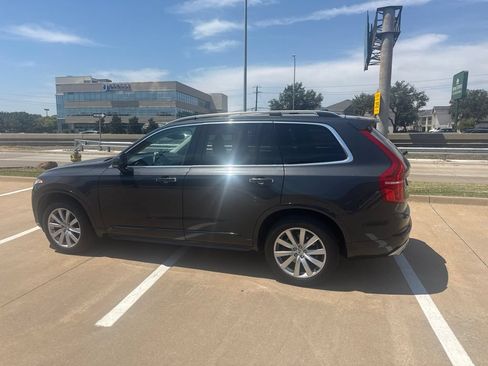Used 2017 Volvo XC90 T6 Momentum w/ Vision Package AWD/4WD image 14