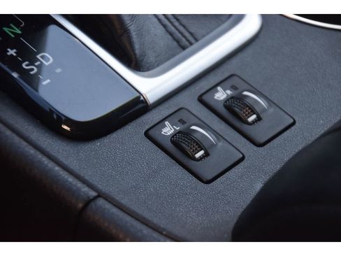 Used 2019 Toyota Highlander XLE AWD/4WD image 38