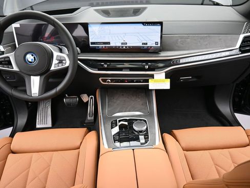 New 2026 BMW X5 xDrive50e w/ M Sport Package image 13
