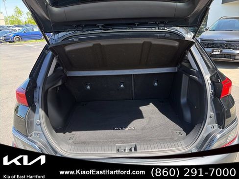 Used 2023 Hyundai Kona Limited AWD/4WD image 16