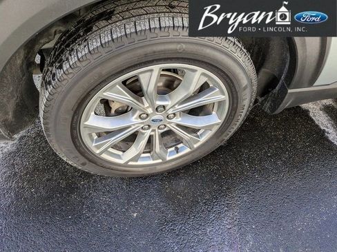 Used 2023 Ford Explorer XLT w/ Equipment Group 202A image 49