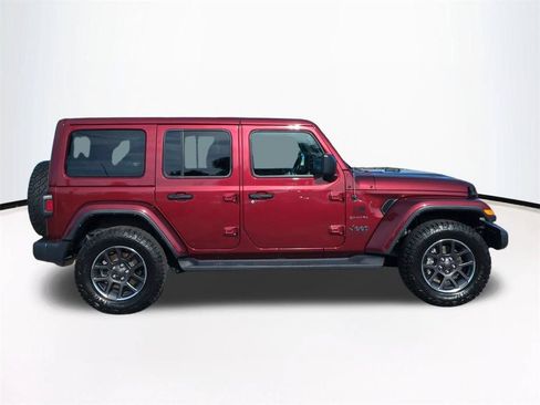 Used 2021 Jeep Wrangler Unlimited Sahara w/ Cold Weather Group AWD/4WD image 4