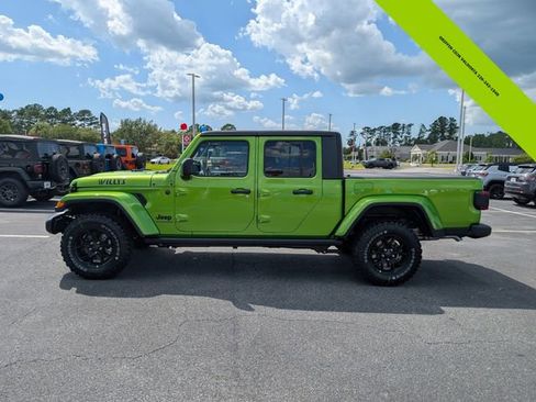 New 2025 Jeep Gladiator Willys image 7