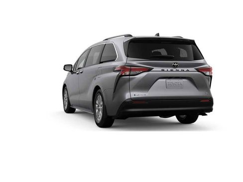 New 2026 Toyota Sienna XLE image 7