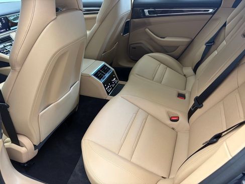 Certified 2023 Porsche Panamera 4 Platinum Edition AWD/4WD image 18