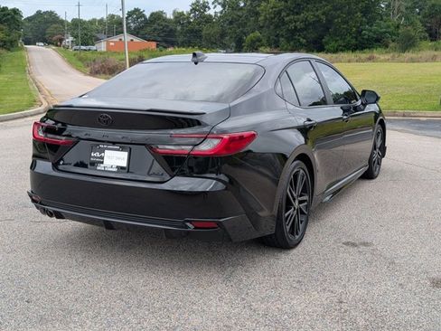 Used 2025 Toyota Camry XSE FWD image 7