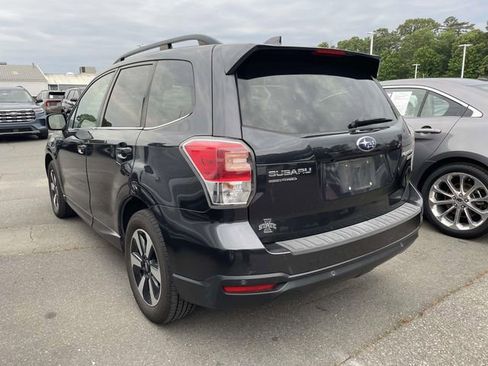 Used 2017 Subaru Forester Limited AWD/4WD image 4