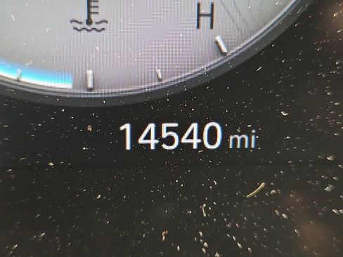 Certified 2024 Hyundai Elantra SEL w/ Convenience Package image 18