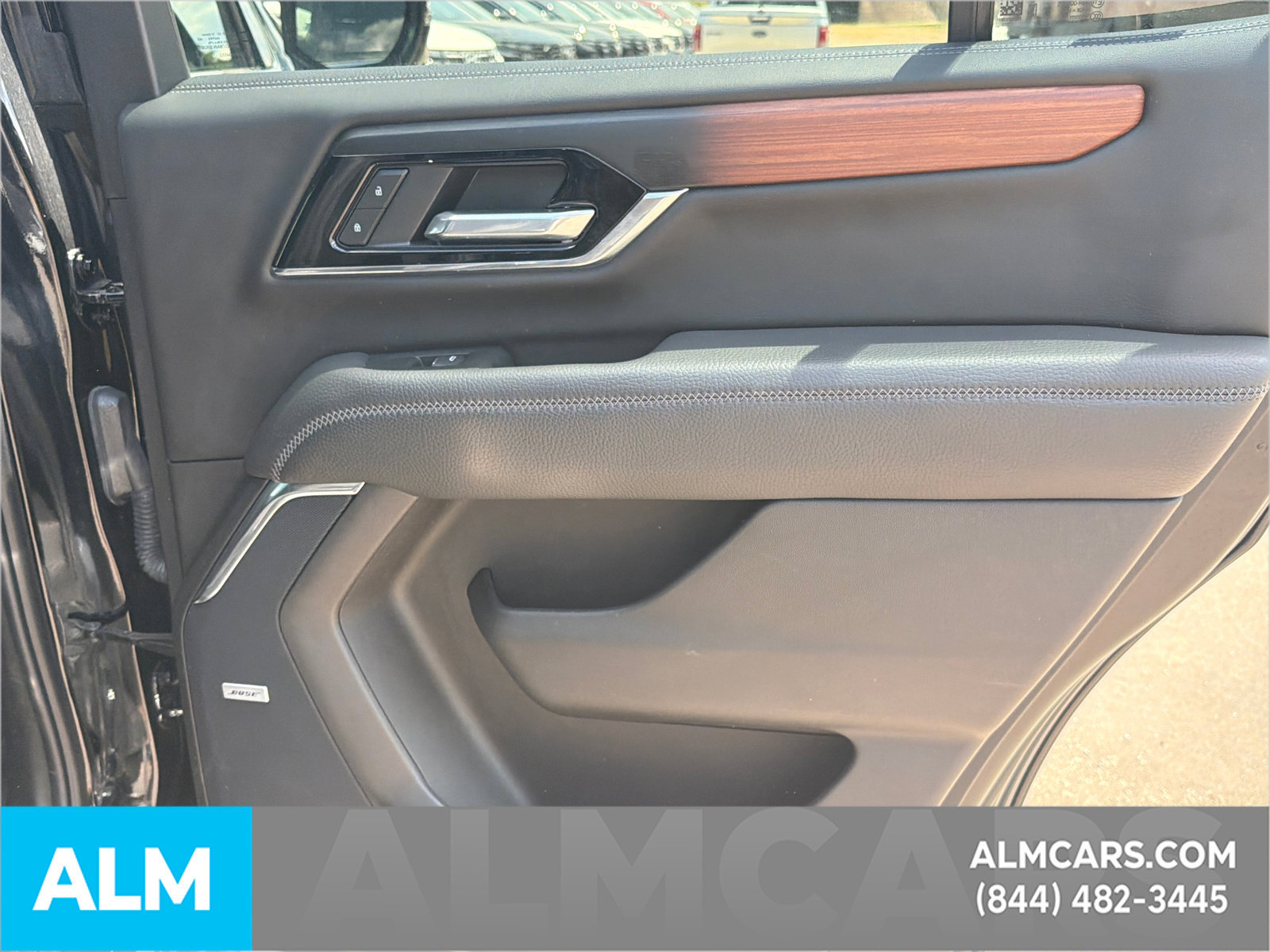 Used 2025 GMC Yukon Denali AWD/4WD image 18