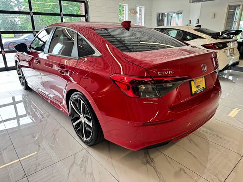 Used 2024 Honda Civic Touring image 7