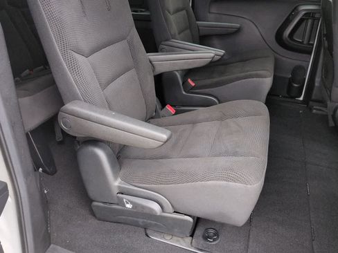 Used 2019 Dodge Grand Caravan SE FWD image 20