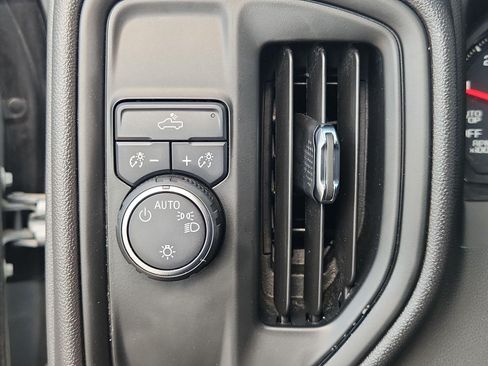 Certified 2025 Chevrolet Silverado 1500 Custom RWD image 17