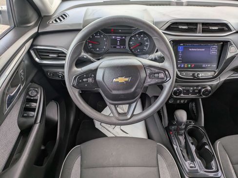 Used 2023 Chevrolet TrailBlazer LT w/ Convenience Package FWD image 14