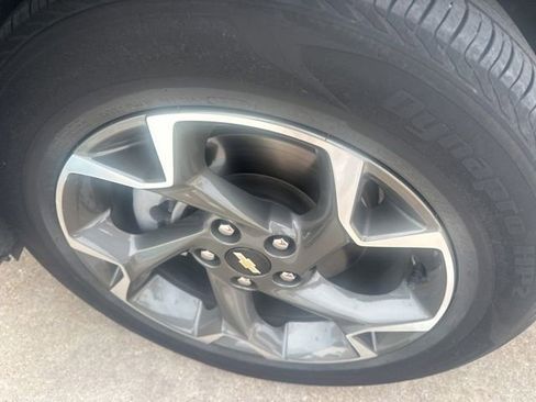 Used 2024 Chevrolet Trax LT w/ Driver Confidence Package image 2