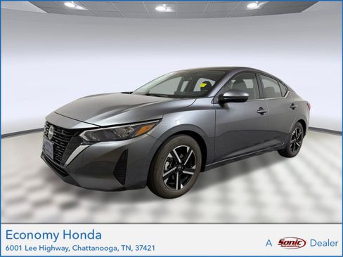 Used 2025 Nissan Sentra SV FWD image 1