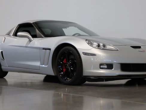 Used 2013 Chevrolet Corvette Grand Sport w/ 2LT Preferred Equipment Group RWD image 31