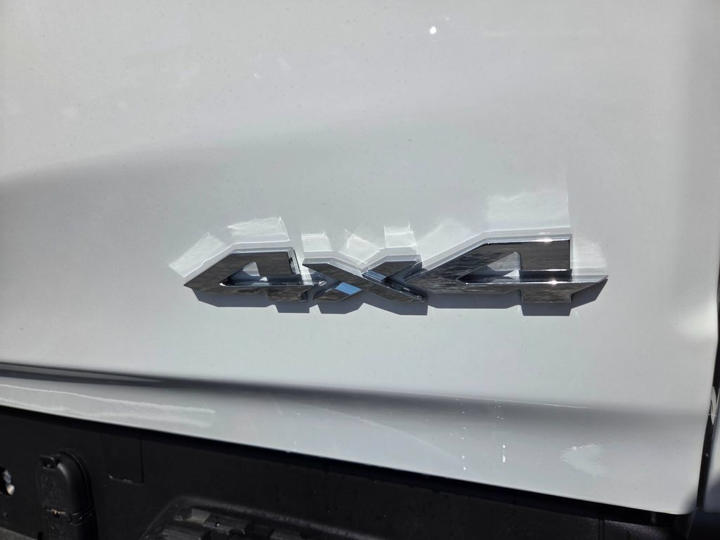 Used 2026 RAM 1500 Laramie w/ Sport Appearance Package AWD/4WD image 14