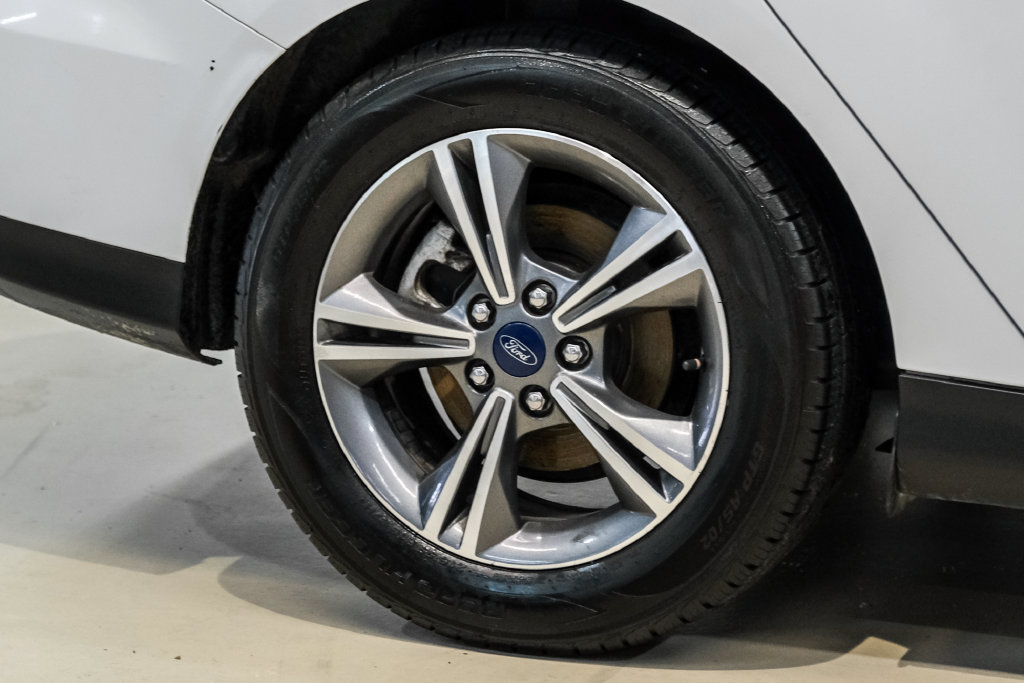 Used 2017 Ford Focus SE FWD image 55