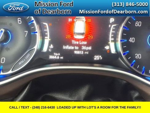 Used 2018 Chrysler Pacifica Touring-L w/ Advanced Safetytec Group image 10