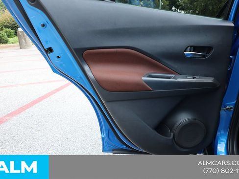 Used 2023 Nissan Kicks SR FWD image 40