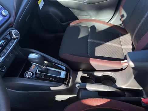 New 2025 Nissan Versa SR w/ Trunk Package image 28