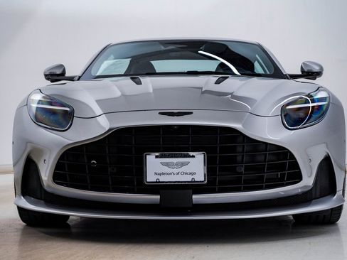 Used 2024 Aston Martin DB12 Coupe image 5