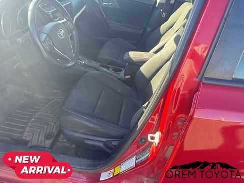 Used 2017 Toyota Corolla iM image 7