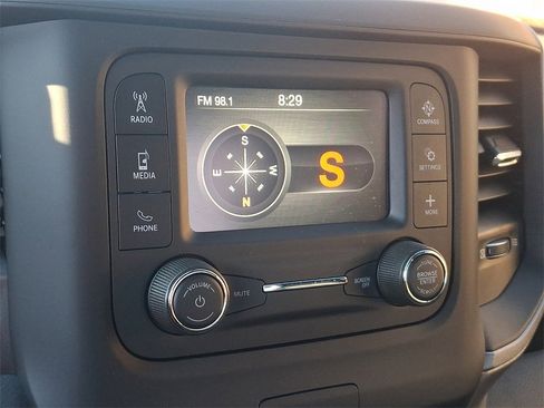 Used 2024 RAM 2500 Tradesman w/ Chrome Appearance Group image 16