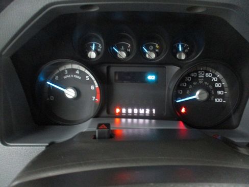 Used 2015 Ford F250 XL w/ Power Equipment Group image 22