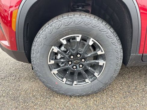 New 2026 Chevrolet Traverse Z71 w/ Enhanced Driving Package image 10