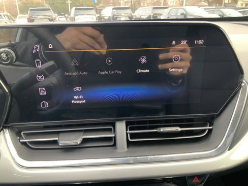 New 2026 Chevrolet Trax LT w/ Driver Confidence Package image 19