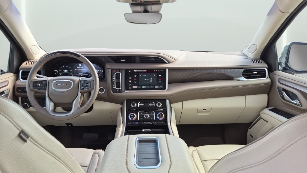 Used 2024 GMC Yukon XL Denali w/ Advanced Technology Package AWD/4WD image 23