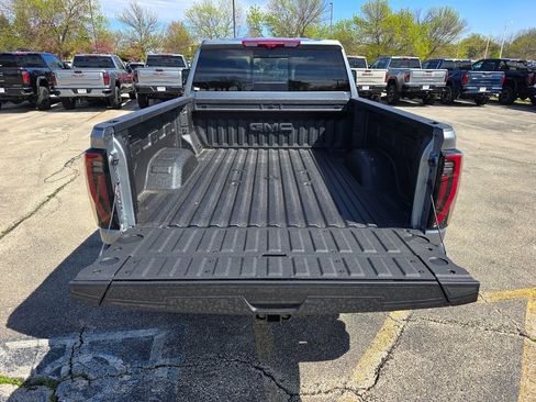 New 2026 GMC Sierra 2500 AT4 w/ AT4 Premium Plus Package AWD/4WD image 30