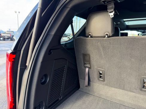 Used 2021 GMC Yukon SLT image 40