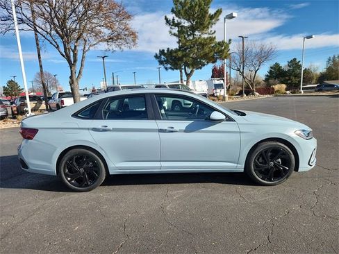 New 2026 Volkswagen Jetta SE image 2