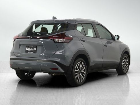 Used 2023 Nissan Kicks SV image 5