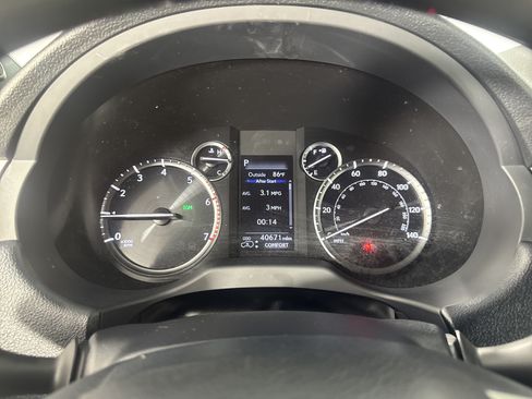 Used 2023 Lexus GX 460 Luxury w/ Off Road Package AWD/4WD image 33