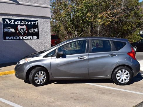 Used 2016 Nissan Versa Note SV FWD image 3