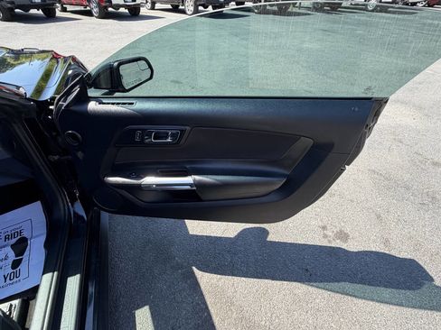 Used 2016 Ford Mustang GT image 13