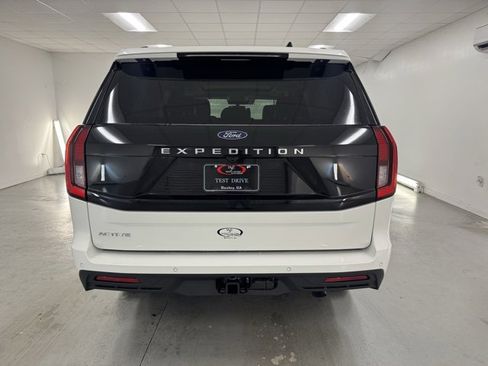 New 2025 Ford Expedition Active image 5