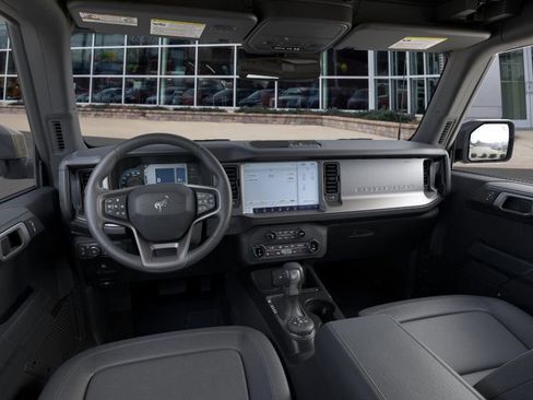 New 2025 Ford Bronco Outer Banks image 9