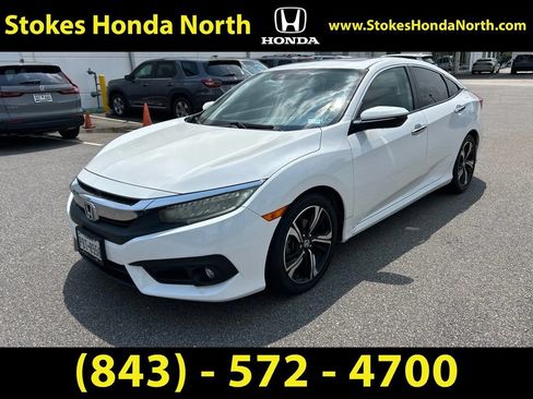 Used 2017 Honda Civic Touring image 2