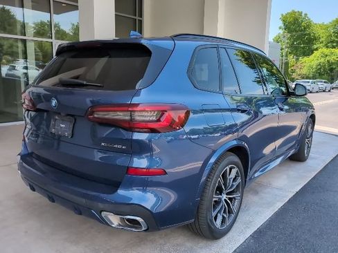 Used 2023 BMW X5 xDrive45e w/ Executive Package AWD/4WD image 3
