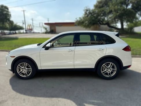 Used 2014 Porsche Cayenne S image 8