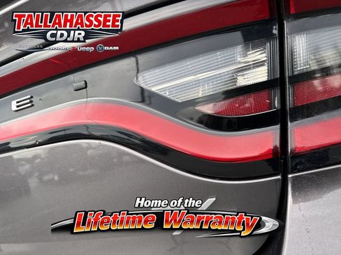 Used 2023 Dodge Charger R/T w/ Plus Group RWD image 6