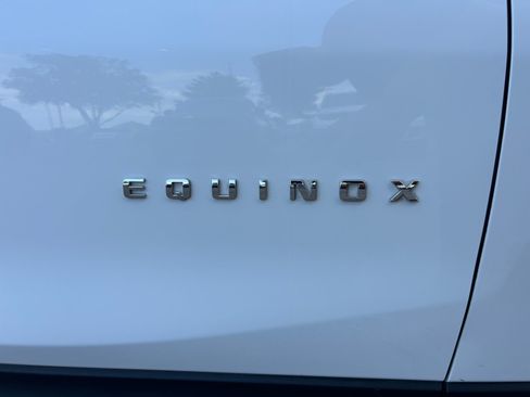Used 2022 Chevrolet Equinox LT FWD image 24