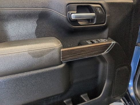 Used 2020 Chevrolet Silverado 1500 LT w/ All-Star Edition image 12