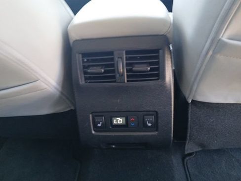 Used 2024 Mitsubishi Outlander SEL FWD image 15