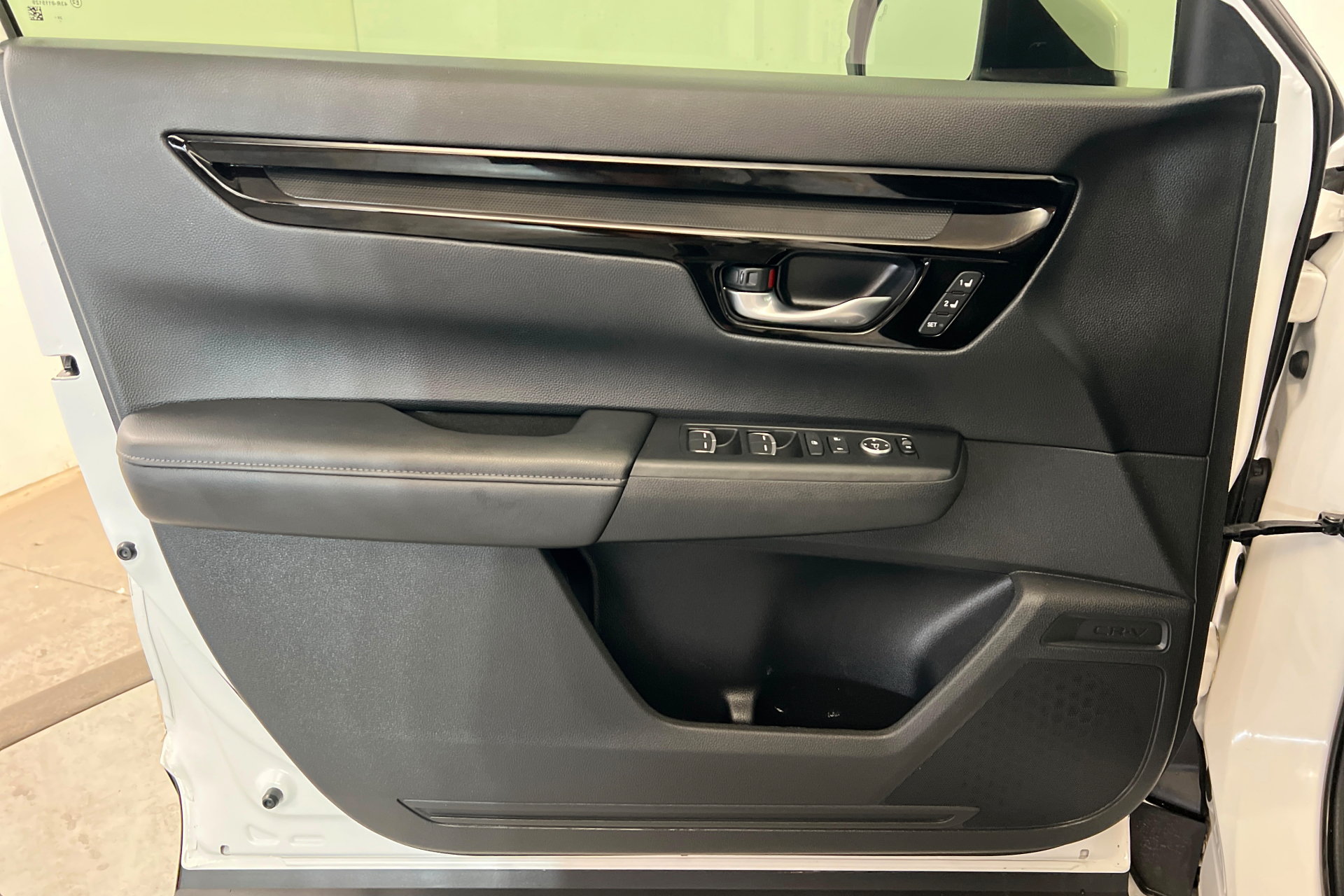 Used 2025 Honda CR-V EX-L image 15