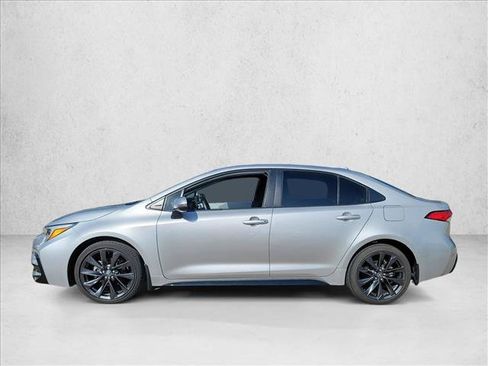 Used 2024 Toyota Corolla SE FWD image 8